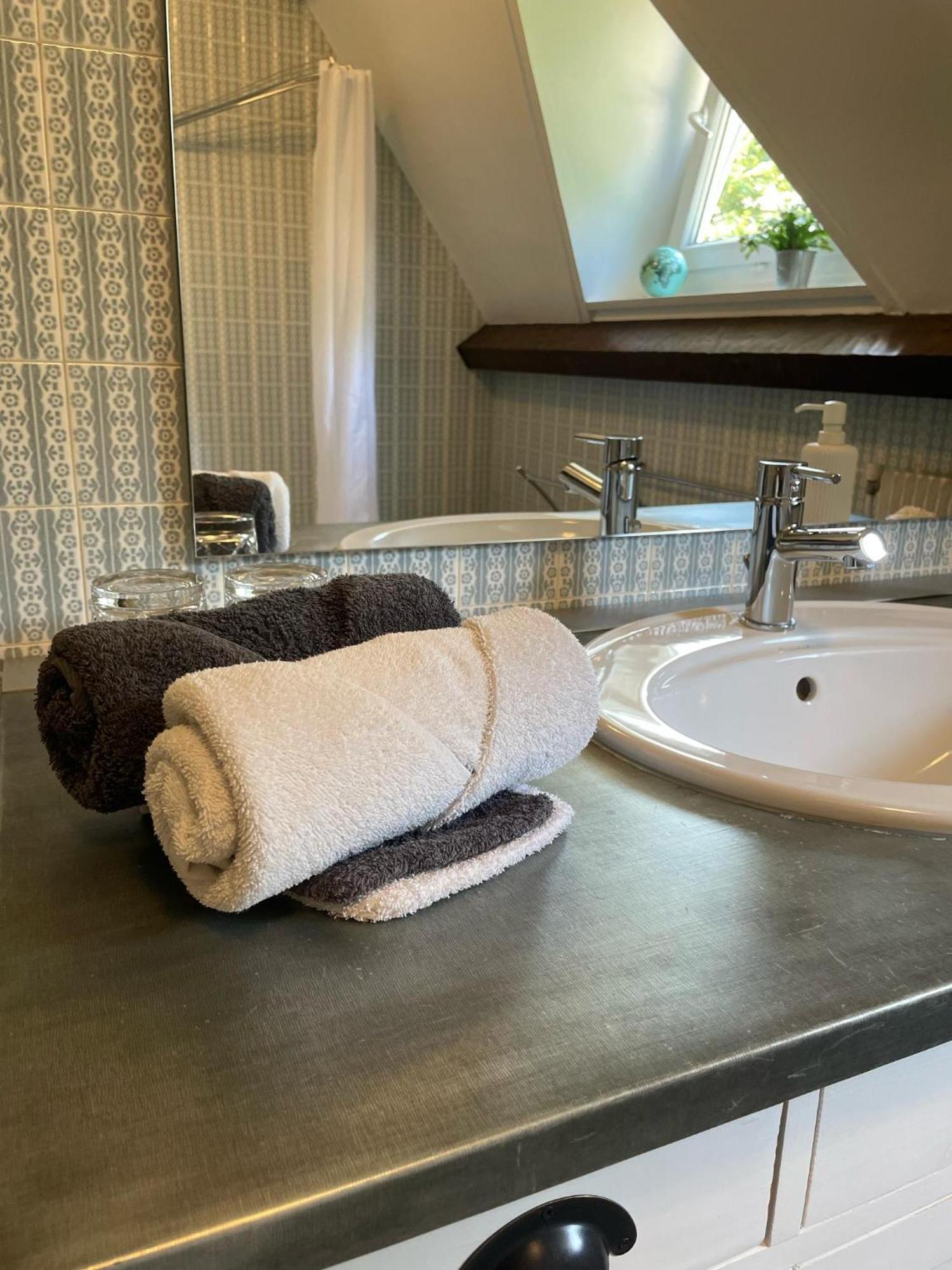 Chambres D'Hotes Le Relais Globe Trotteur Montaigu  Екстер'єр фото